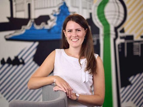 Vivien Erler lächelt in die Kamera