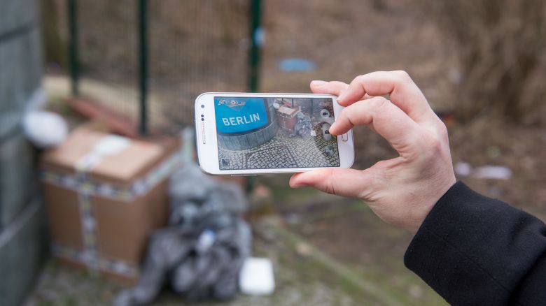 Handy fotografiert Sperrmüll
