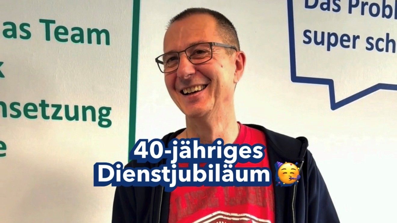 Carsten lacht in die Kamera